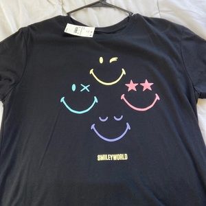 never worn graphic tee from target